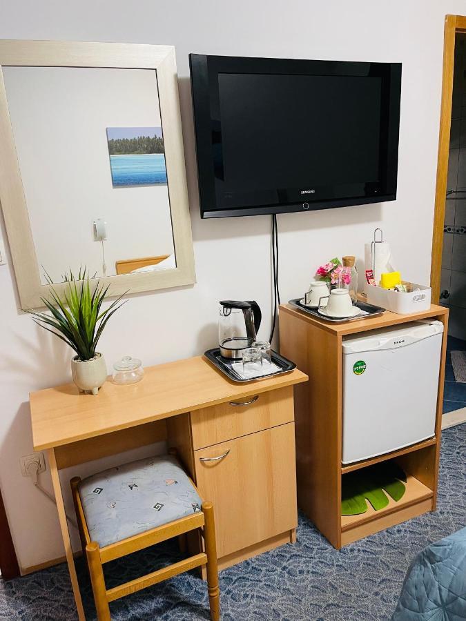 Apartmens And Rooms Madunic V Split Exterior photo